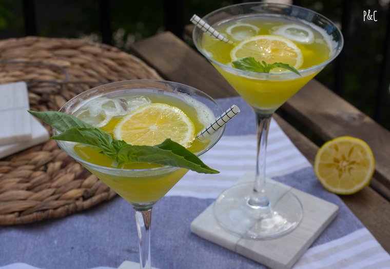 Cocktail à l'ananas et au limoncello