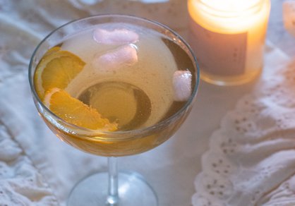 Cocktail à l'amaretto et thé earl grey