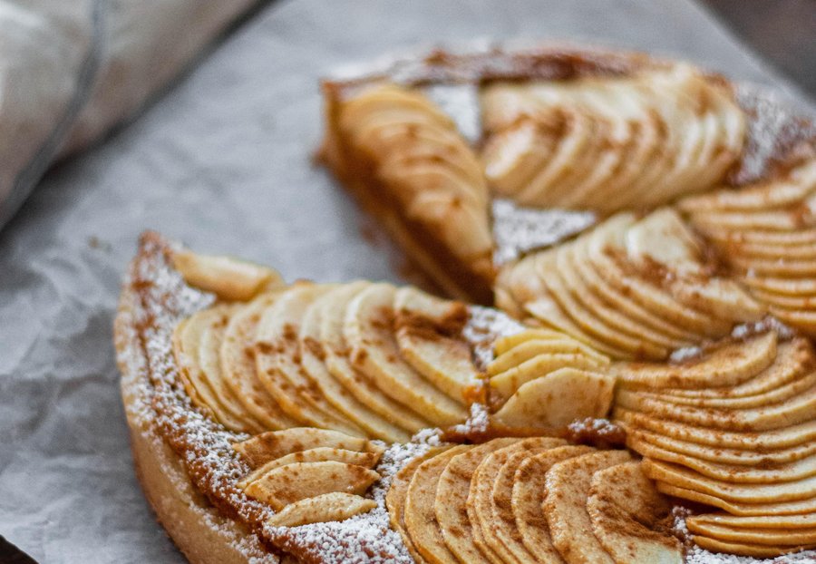 Bougie Parfumée Halloween Citrouille Et Tarte Aux Pommes - Cire De Soja, 410g, 80h - Pot En Forme De Citrouille Orange - Décoration Automne